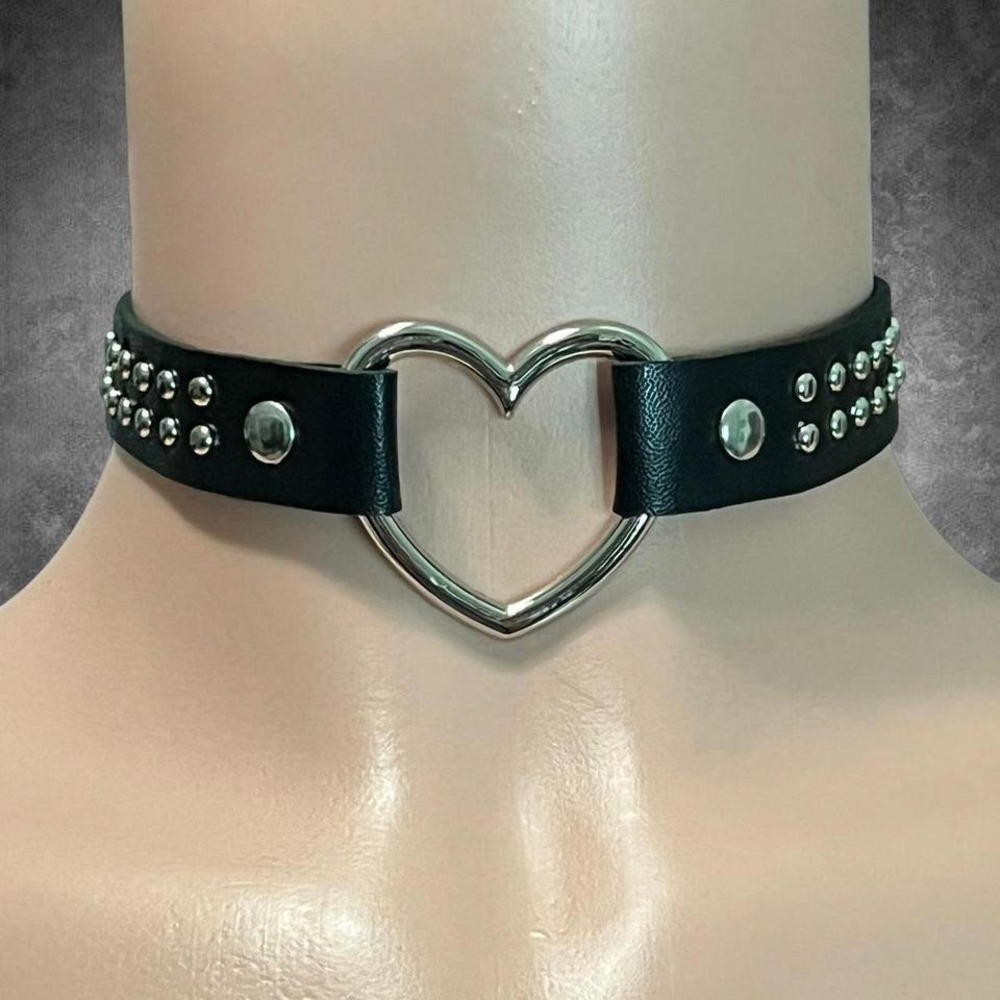 Studded Black PU Leather Heart Ring Choker Necklave